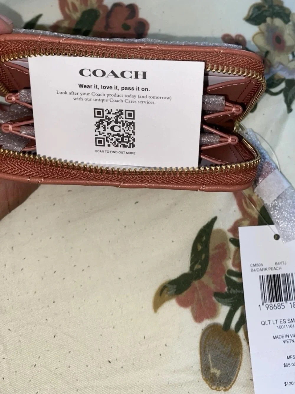 Coach Women’s Zip-Around Wallet Peach Quilted Logo Zipper Credit Card